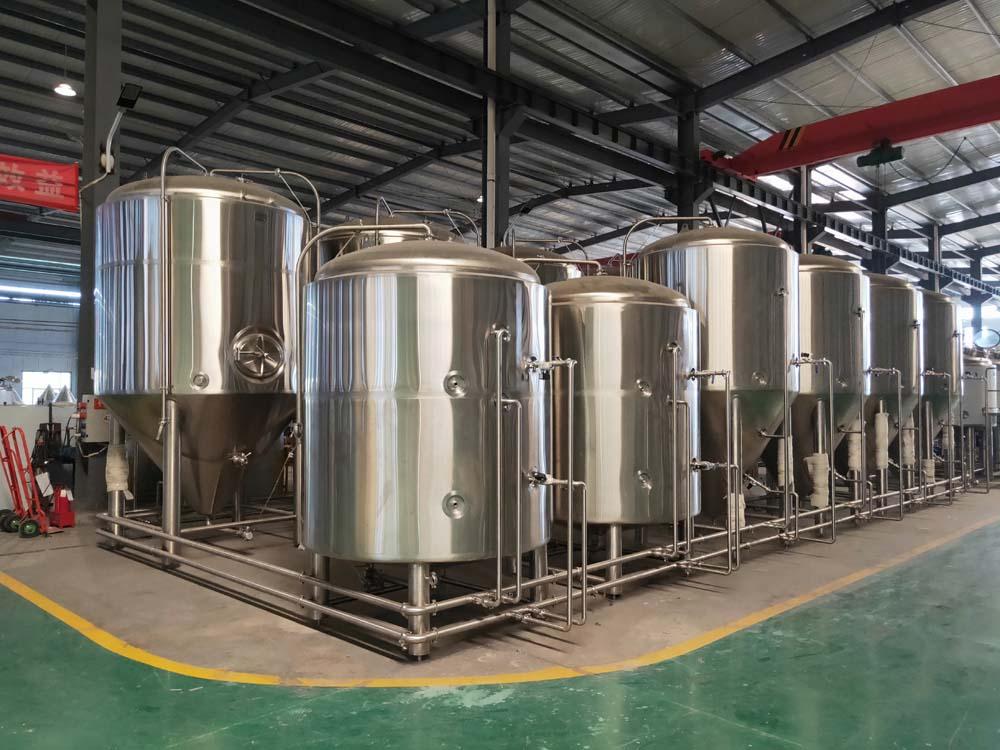 <b>30hl Jacketed conical fermenter</b>